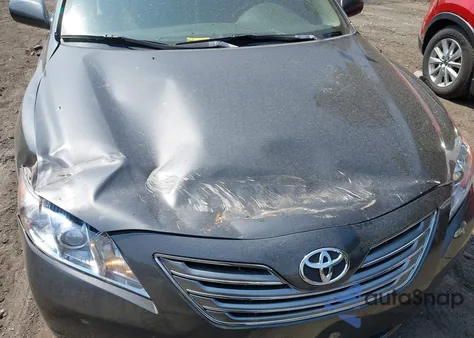 2007 Toyota Camry Hybrid z USA, uszkodzony, nr VIN 4T1BB46K57U023095